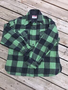 Vintage Zayre Wool Flannel Work Shirt Men’s Size Large Green Black Buffalo Plaid